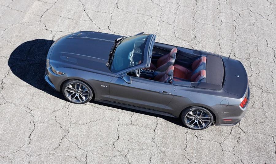  Ford Mustang GT Convertible 2014 года  (фото 4 из 26)